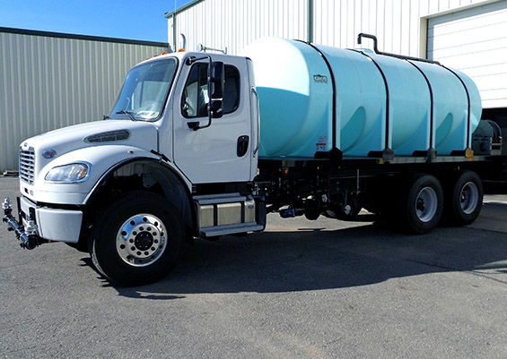 tandem axle water truck