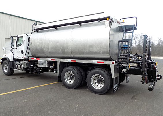 tandem axle water truck