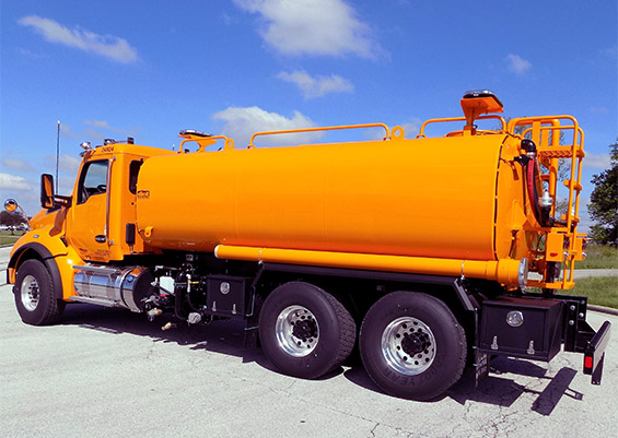 tandem axle water truck